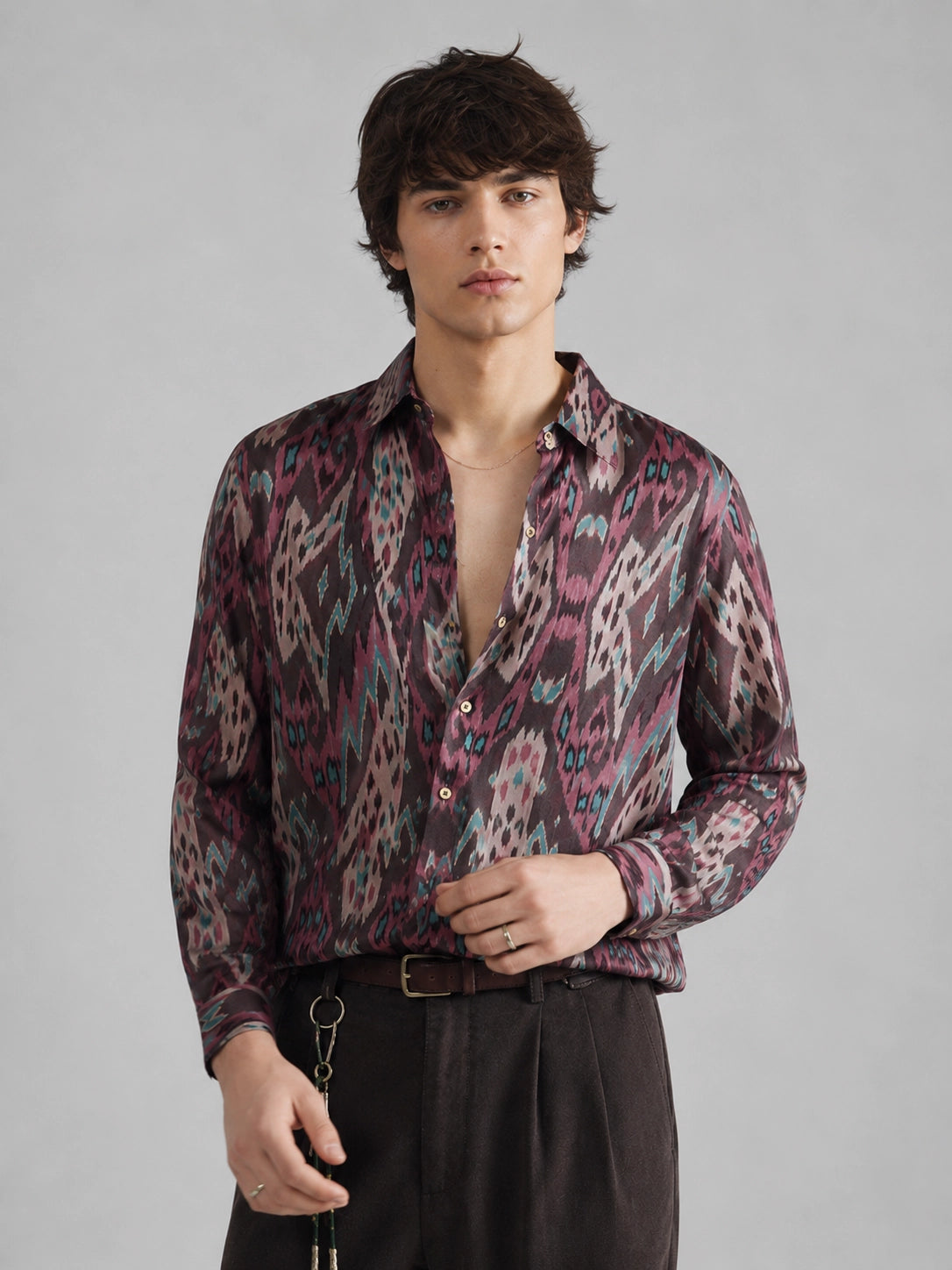 Multi Paisely Universal Style – Unisex Shirt Collection